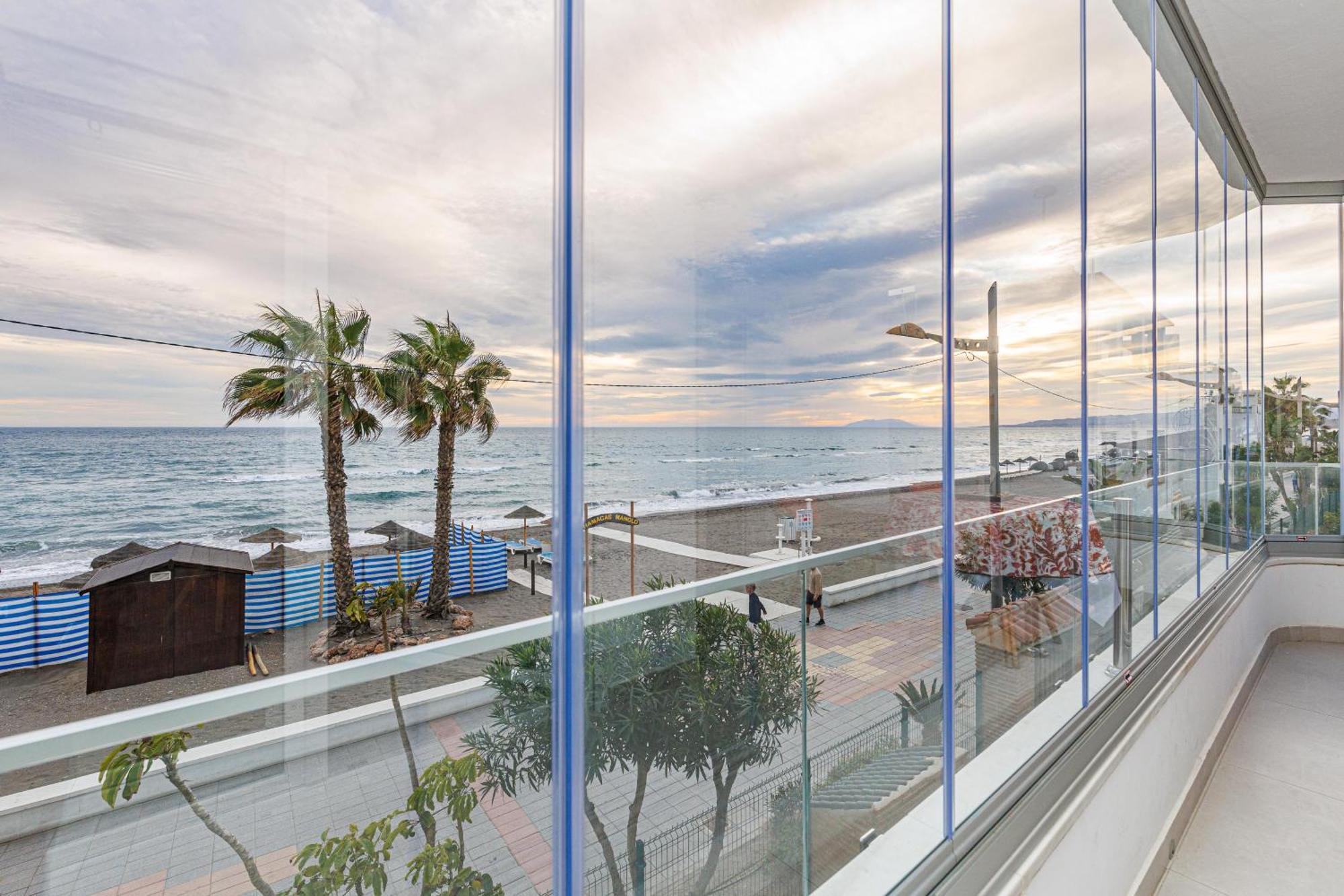 Laguna Beach Wohnung Mit Freiem Meerblick Torrox Esterno foto